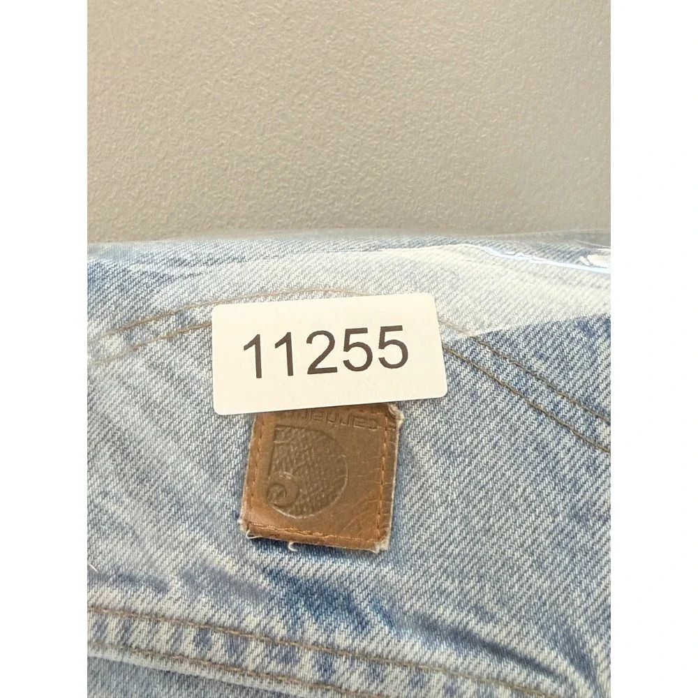 Carhartt some stitching
